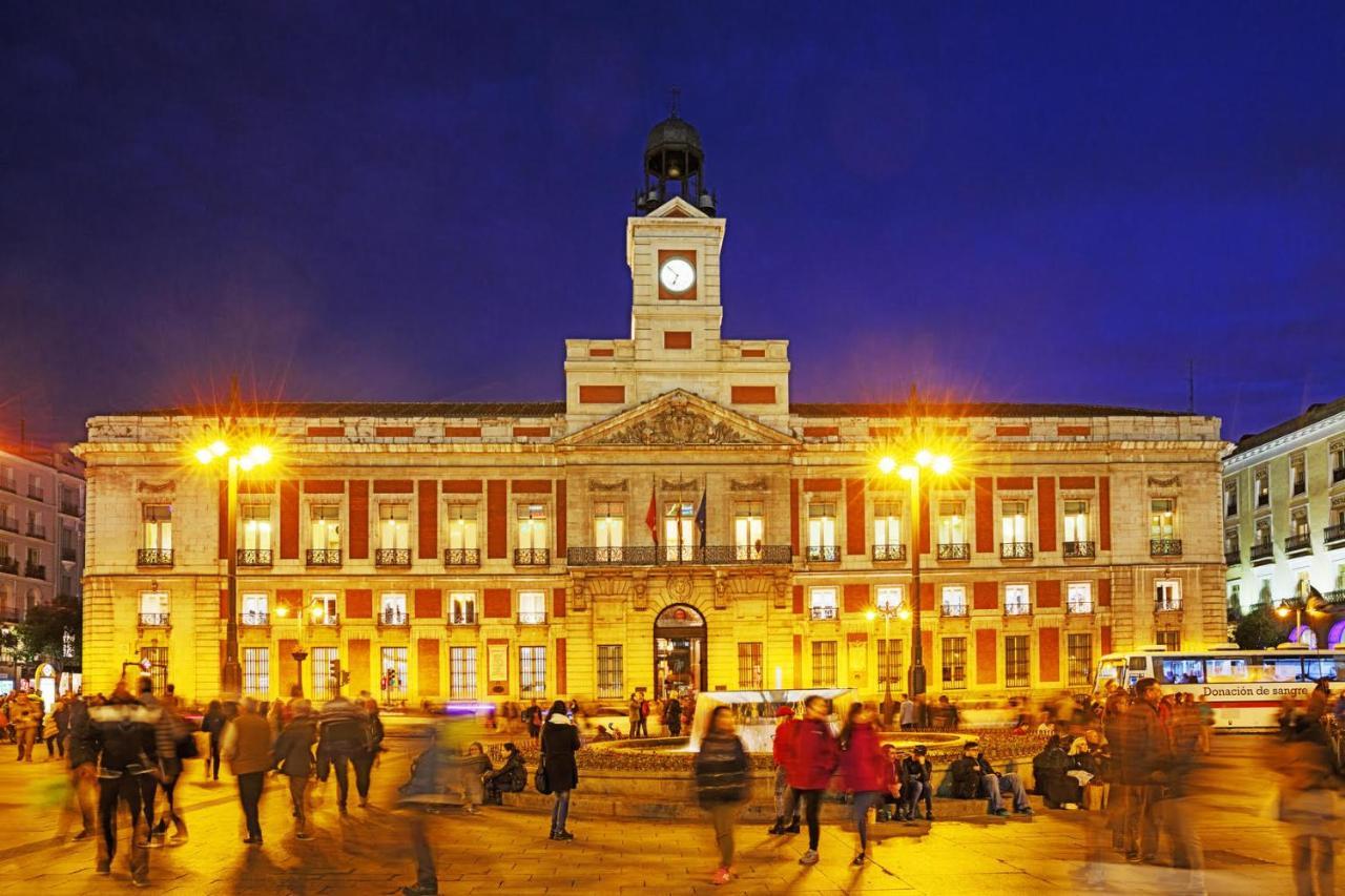 Apartamentos Felipe IV Plaza Mayor Madrid Exterior foto